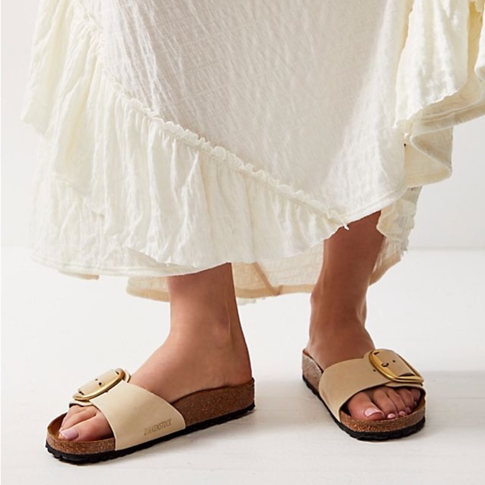 Like New! BIRKENSTOCK BIG BUCKLE Madrid Sandals - Picture 2 of 12